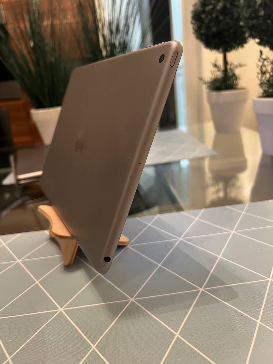 iPad 6 покоління 2018 128 gb 9.7 Gray Wifi планшет з гарантією