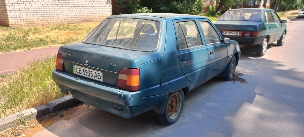 Продам цілу Славуту на запчастини