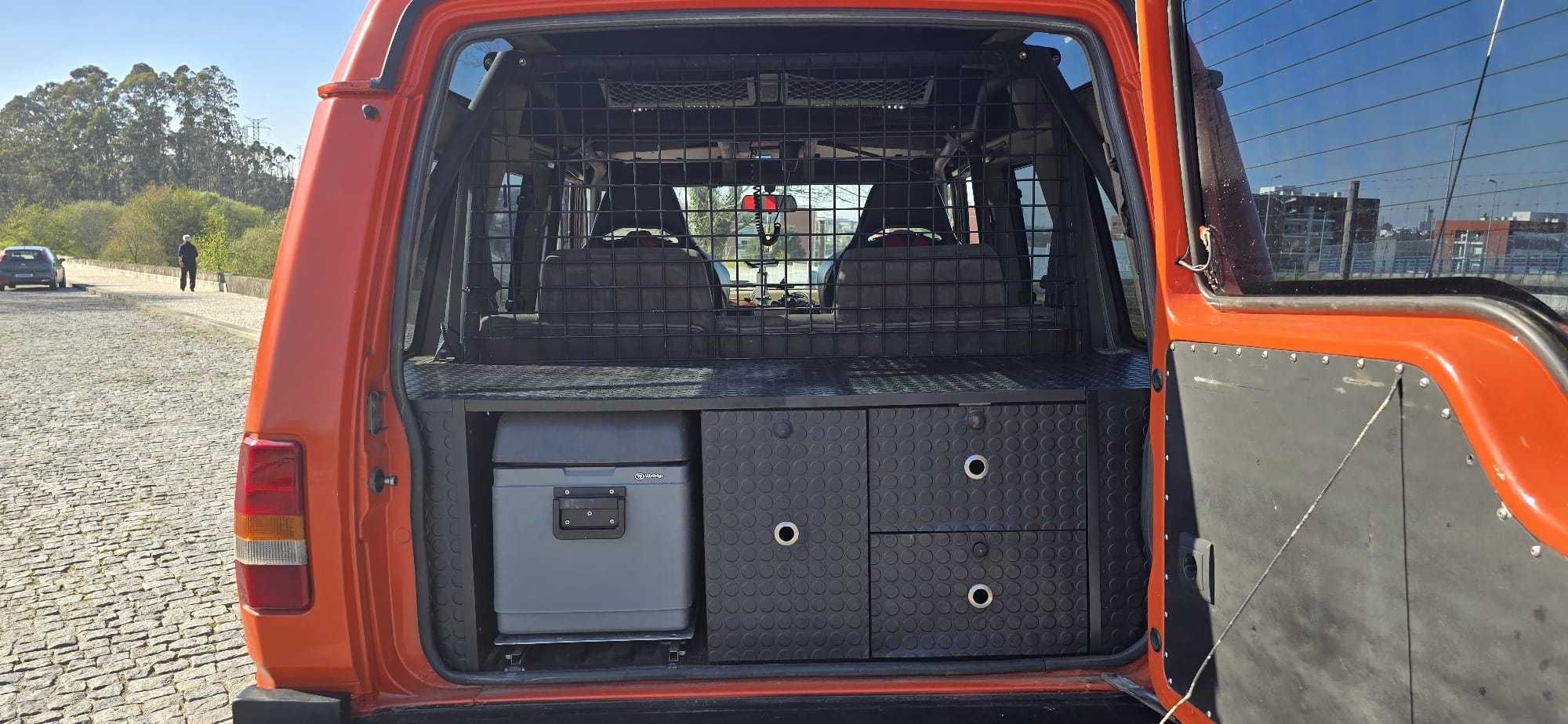 Land Rover Discovery TGV