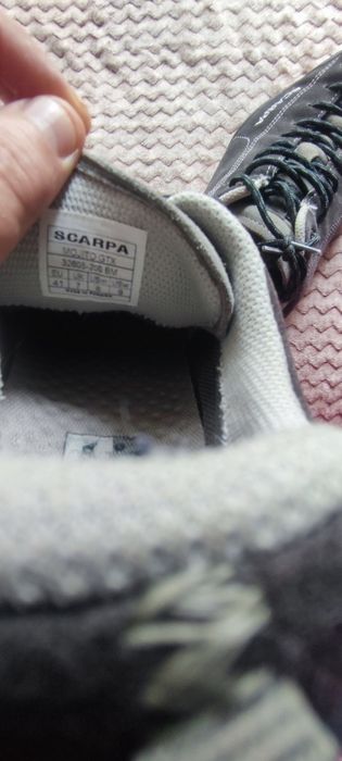Продам красовки scarpa на goretex