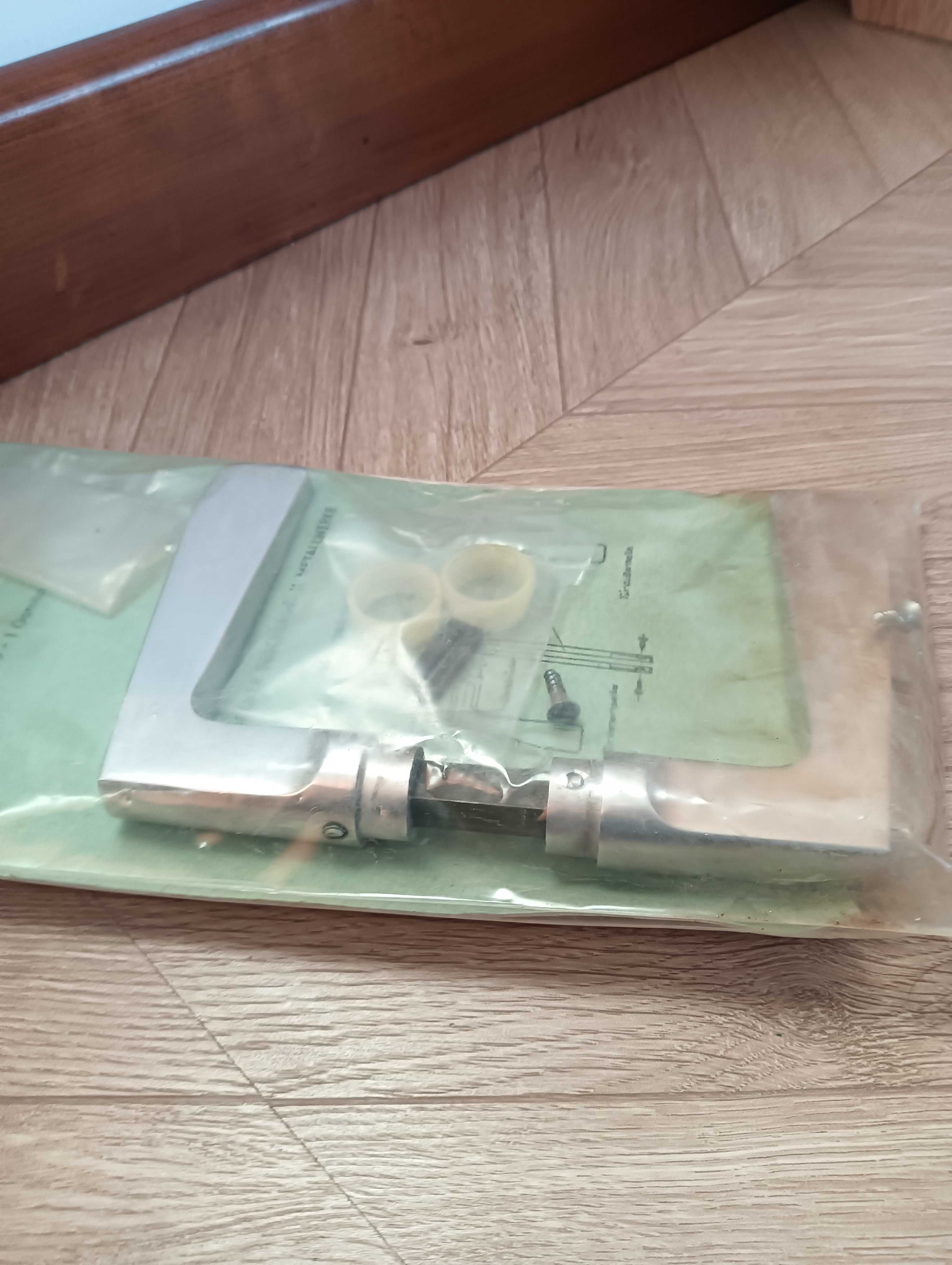 Klamka do drzwi z szyldem metalowa stara zestaw 2szt