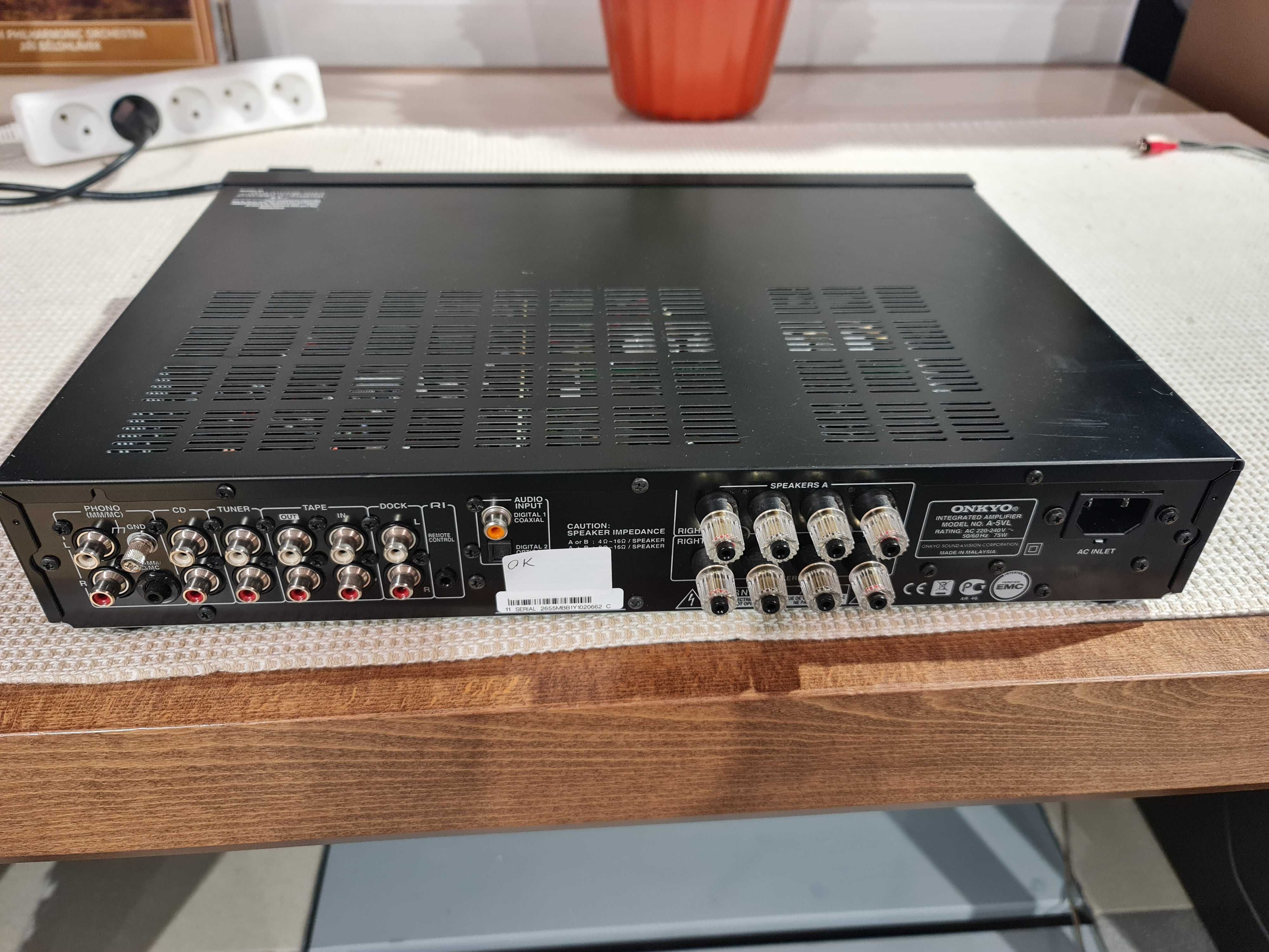 Підсилювач Onkyo A-5VL Burr-Brown ЦАП