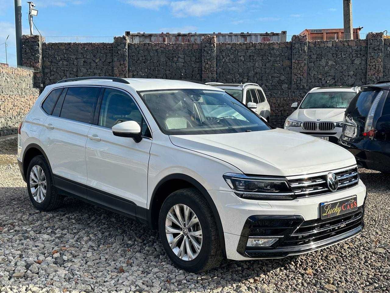 Авто Volkswagen Tiguan 2018