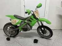 Moto se brincar verde