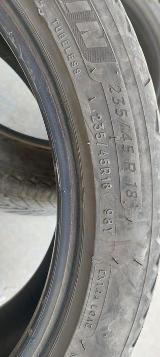 Michelin Cross Climate 2 235/45 R18