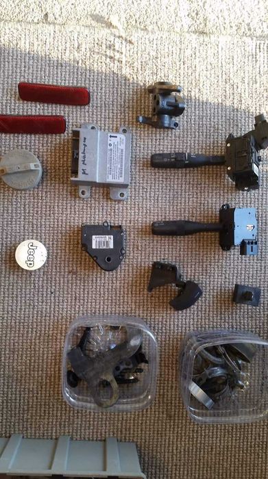 Vendo peças de jeep Grand cherokee ,diesel, ano 2000