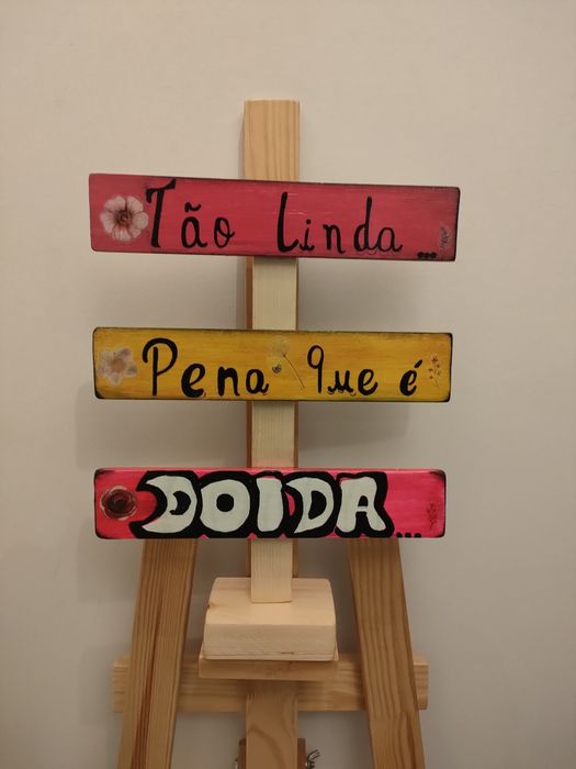 Placa decorativa tema Linda