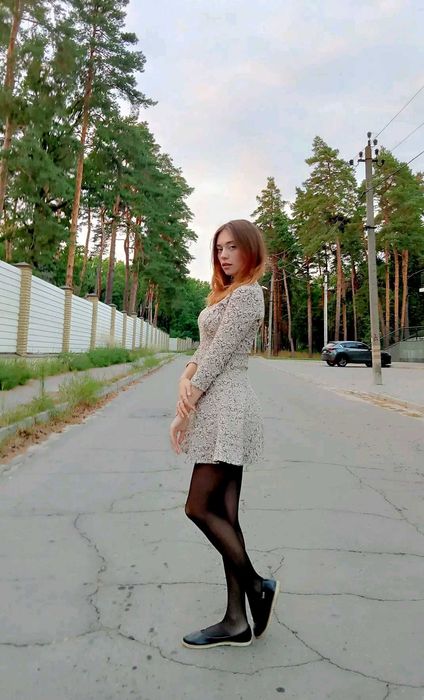 Rozmówczyni, dziewczyna na godzinę, słuchaczka ,w tg Altushkadn