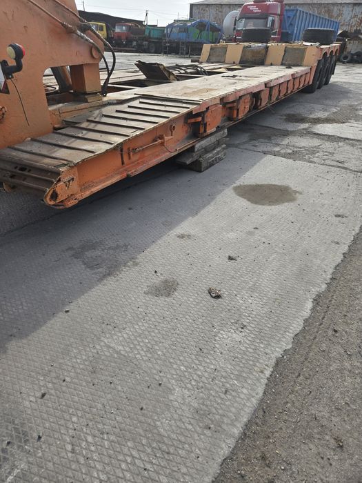 Продам низькорамний трал для перевезення спецтехніки