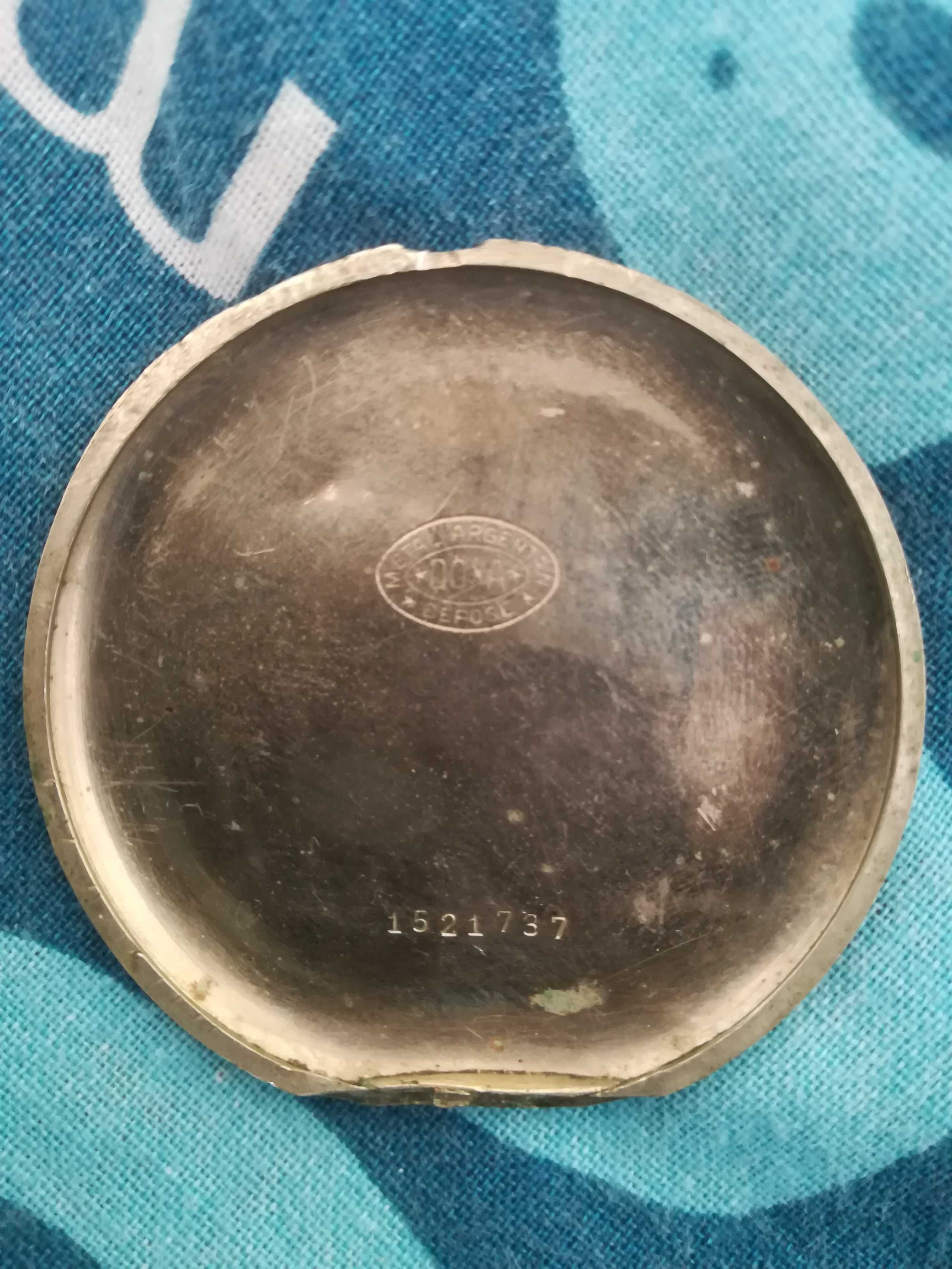 Kieszonkowy zegarek marki DOXA z lat 1905 - 1910