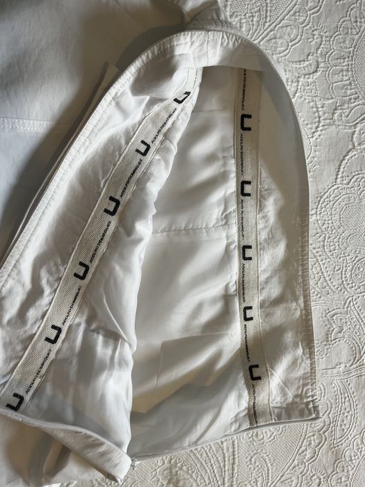 Saia branca Adolfo Domingues