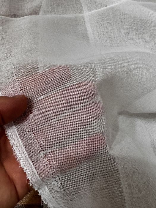 Ткань белая тюль,два куска: 530*70 см и 450*45 см