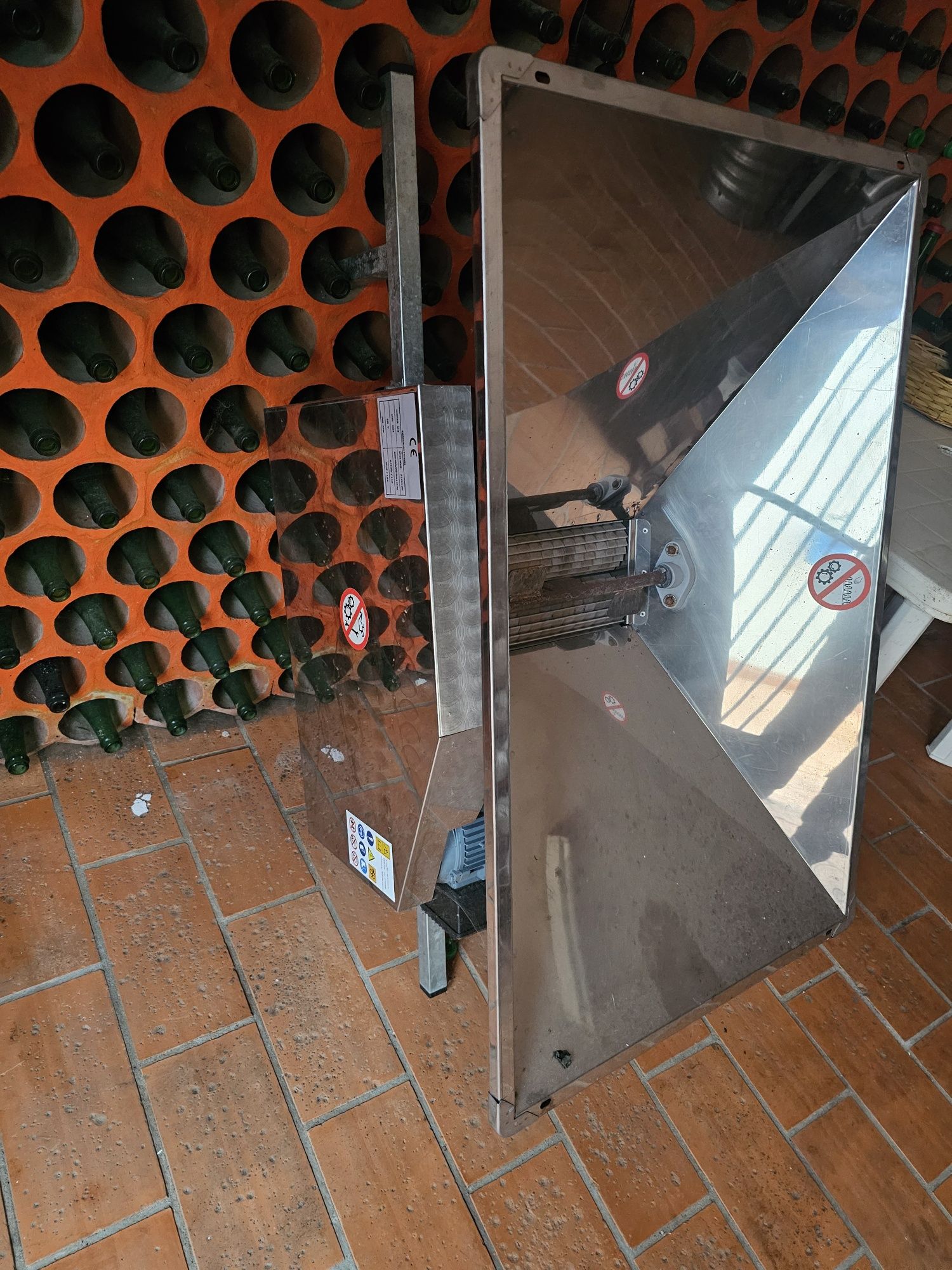 esmagador em inox vinicultura
