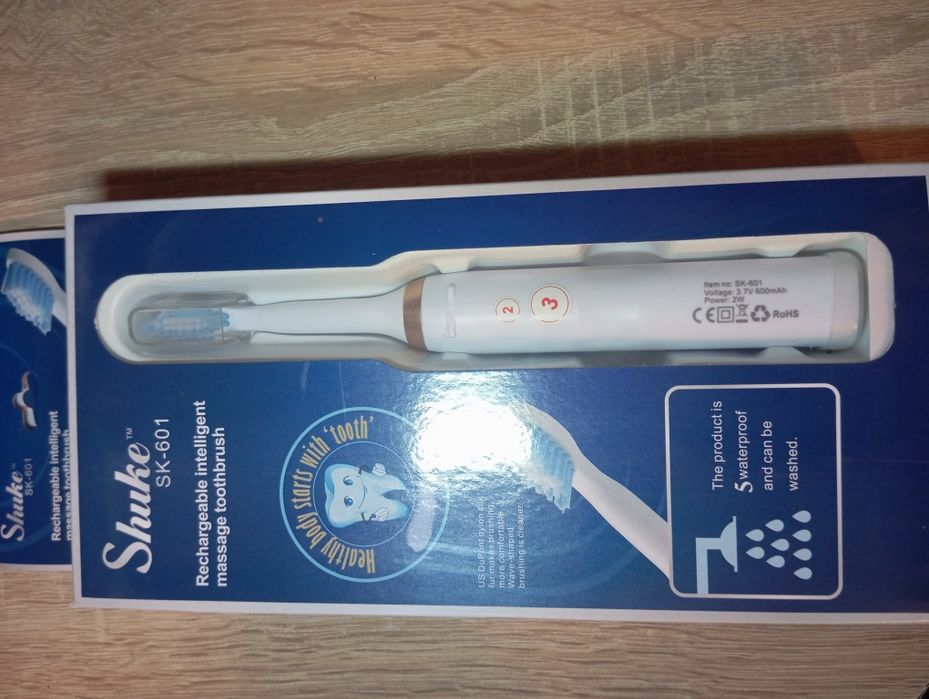 Електронна зубна щітка