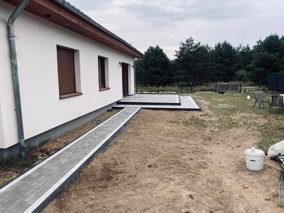 Uslugi brukarskie brukarz uslugi ziemne trwa z rolki