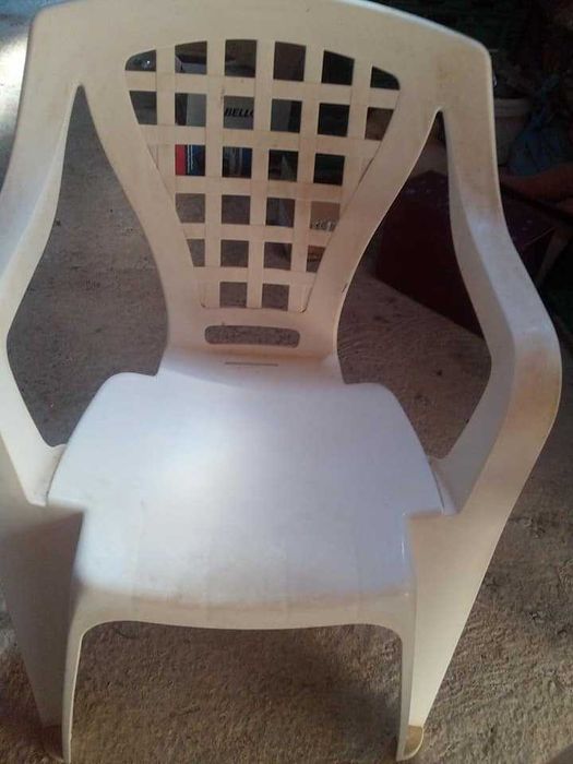 Restos de feira ,caixas de plástico