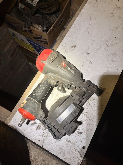 Продам пневмотпистолет для битумной черепицы