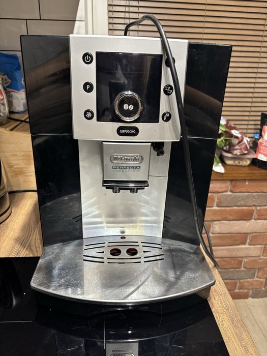 Ekspress delonghi perfecta cappucino