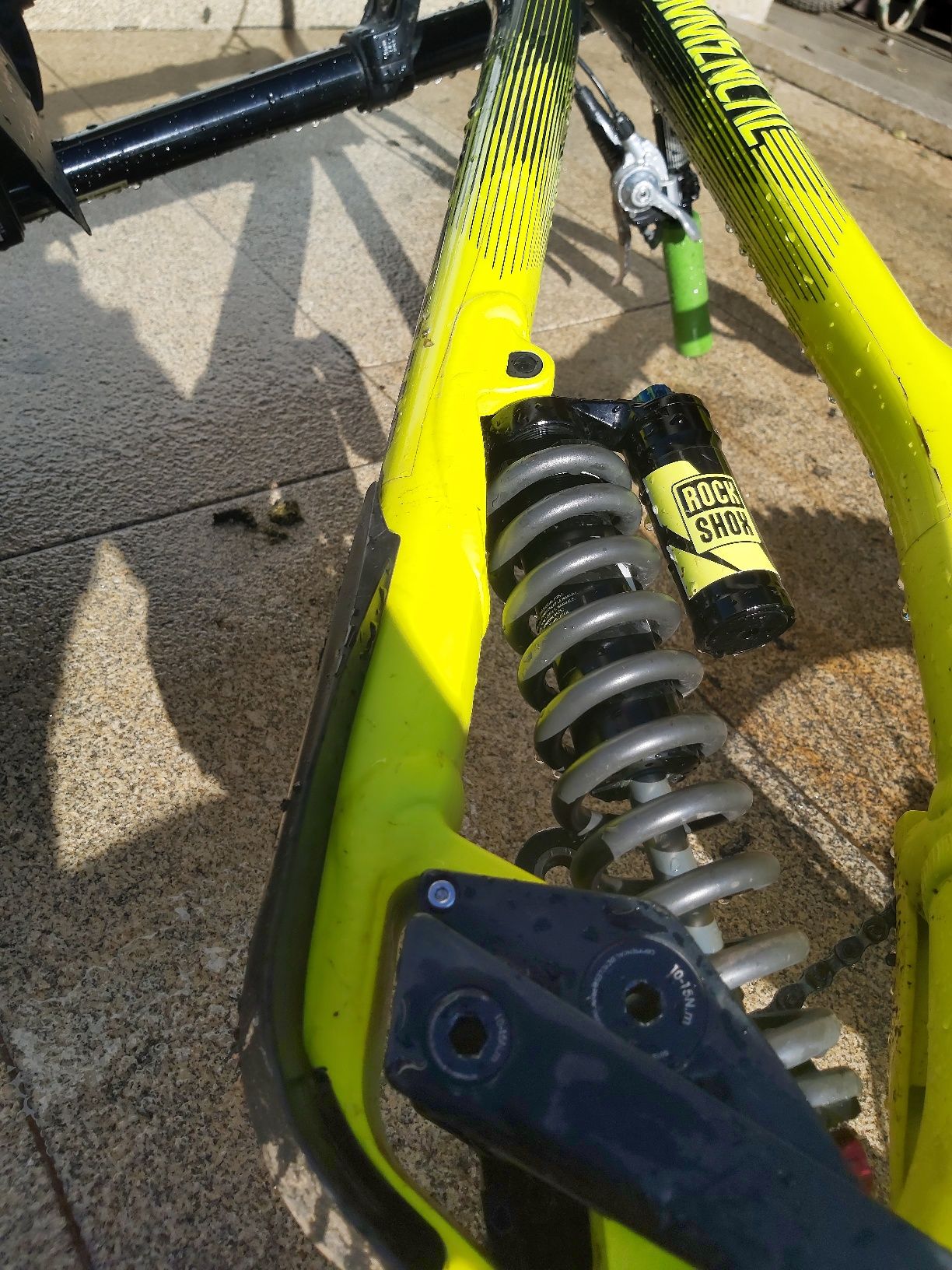 Vendo/troco bicicleta de downhill