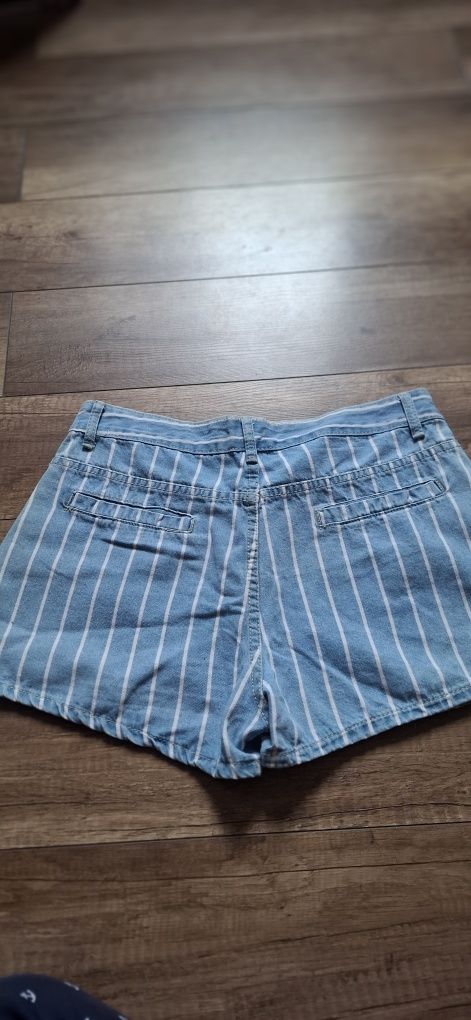 Spodenki jeansowe damskie M