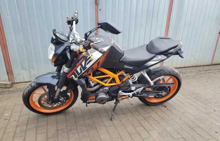 KTM 390 DUKE owiewka licznik mocowanie tablicy podnóżek set osłona oś