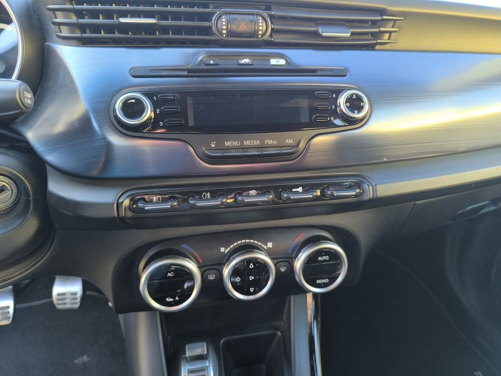 Alfa Romeu Giulietta 1.6 Jtdm full extras
