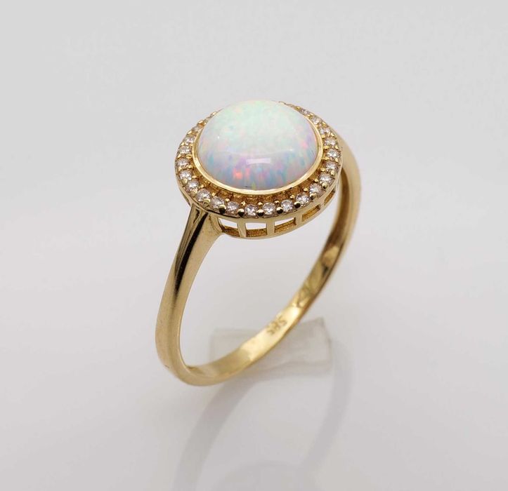 Złoty pierścionek z opalem i cyrkoniami -P/56