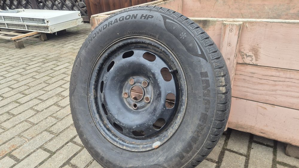 Opony Imperial z felgami stalowymi VW Golf Audi A3 215/65R15