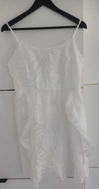 Biała letnia sukieneczka