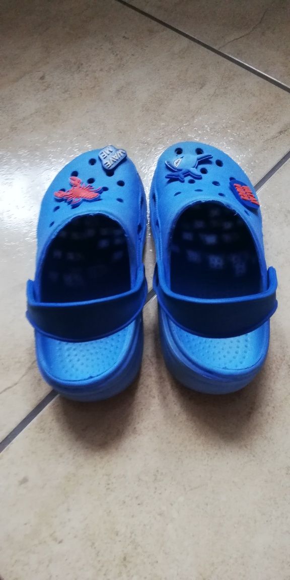 Klapki dziecięce typu crocs rozm. 30