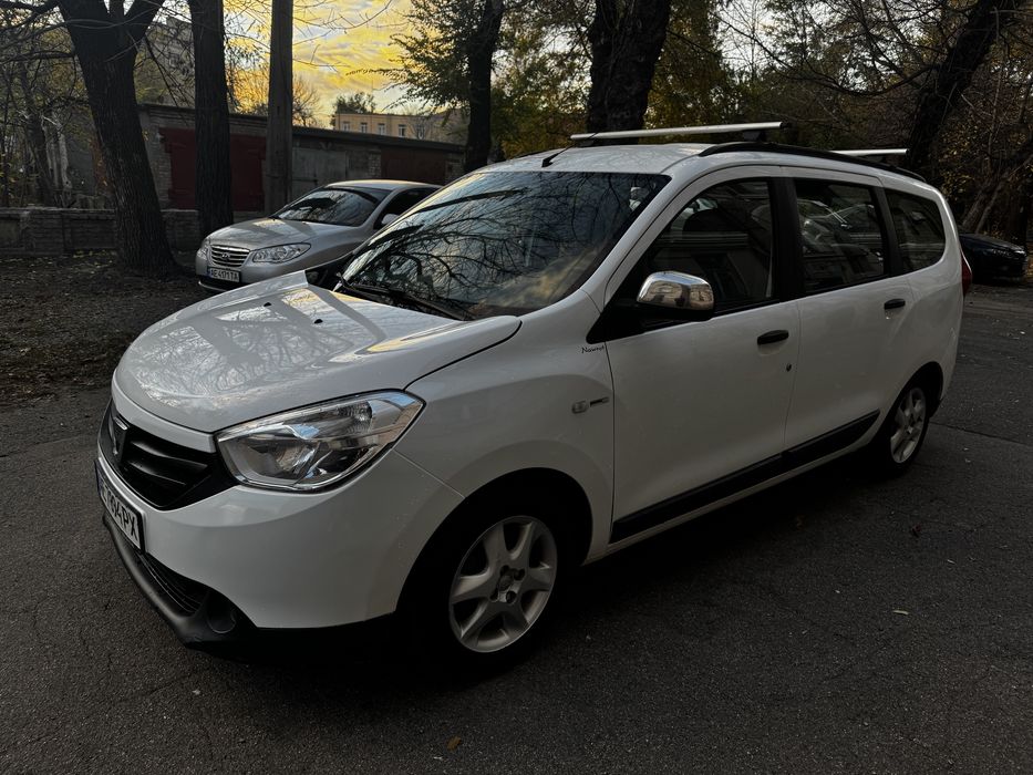 Dacia lodgy 2016 1.6 газ/бензин механіка