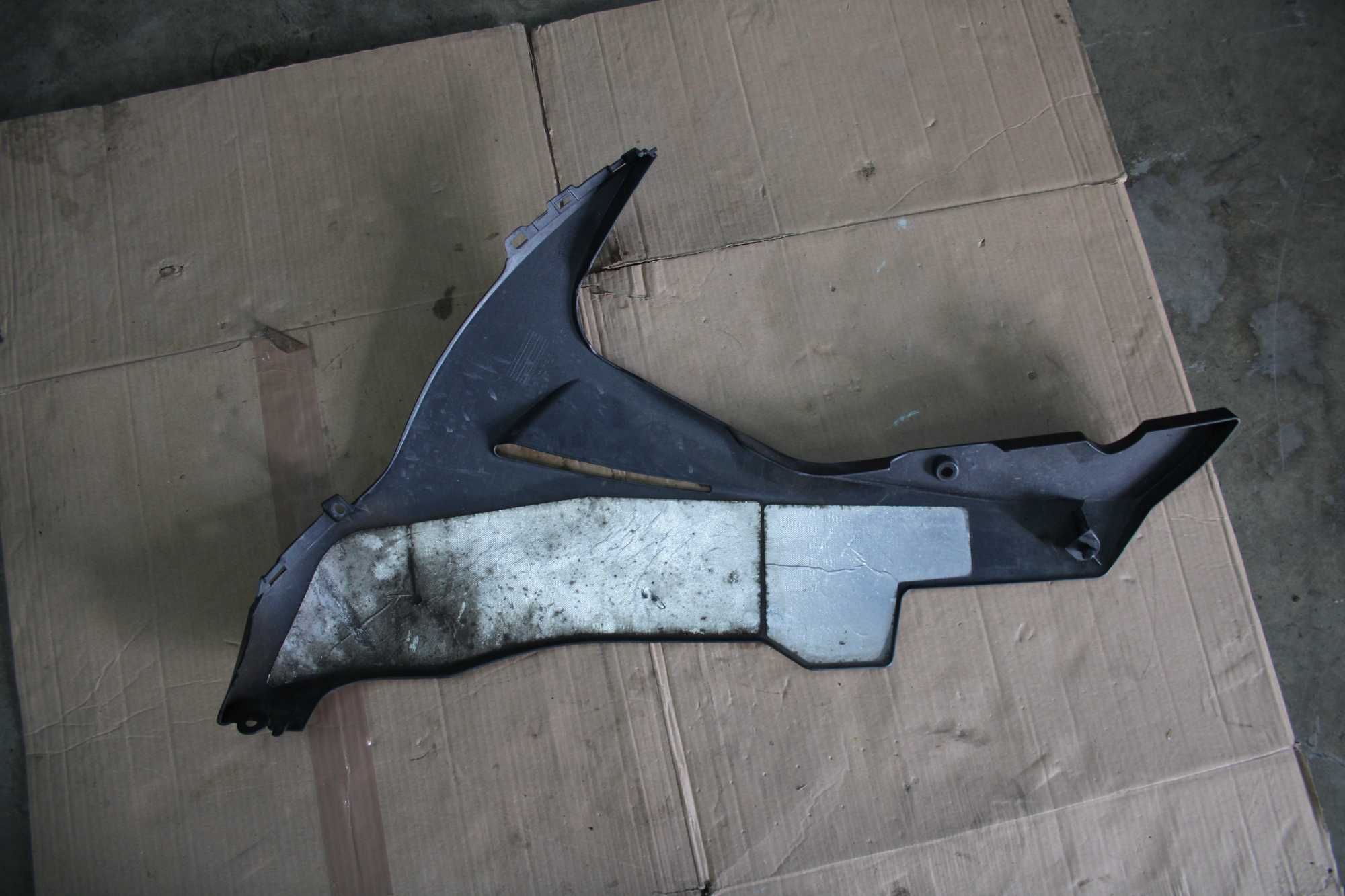 Prawy Pług Owiewka OEM Suzuki Gsxr 600 L1-L6 11-17 , 750