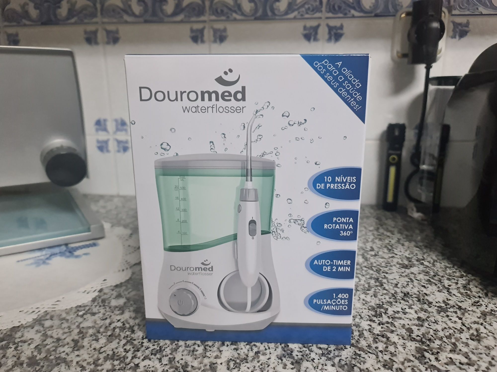 Douromed waterflosser