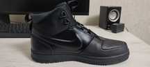 Nike  Path Winter