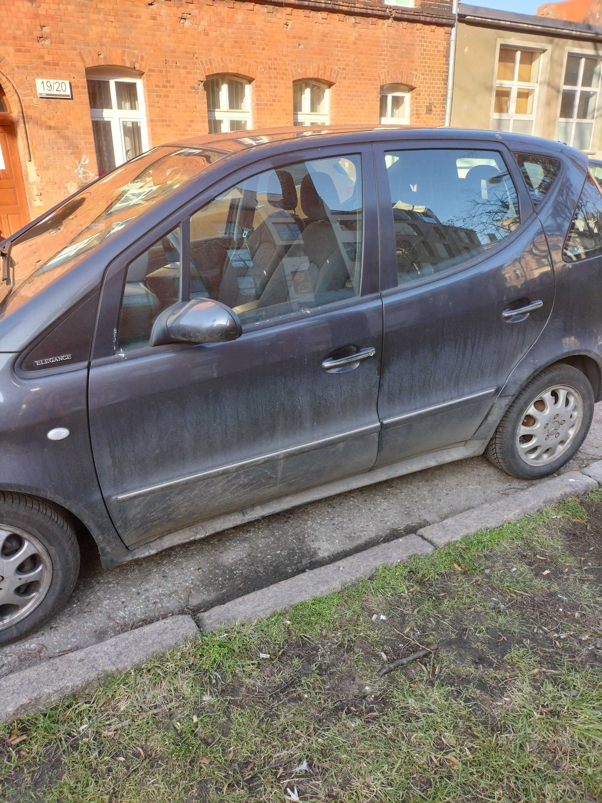 Syndyk sprzeda samochód Mercedes-Benz A160 CDI, rok prod. 2001