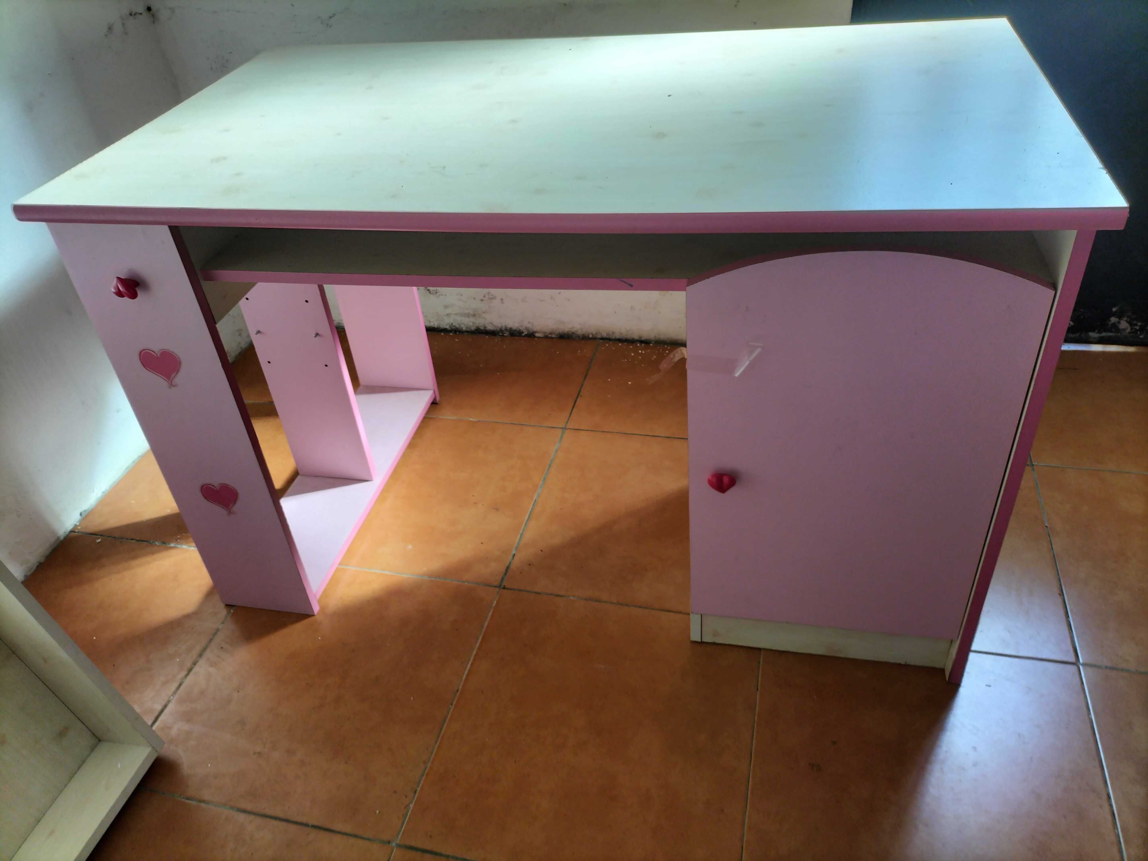 Vendo mobília quarto menina - 75€