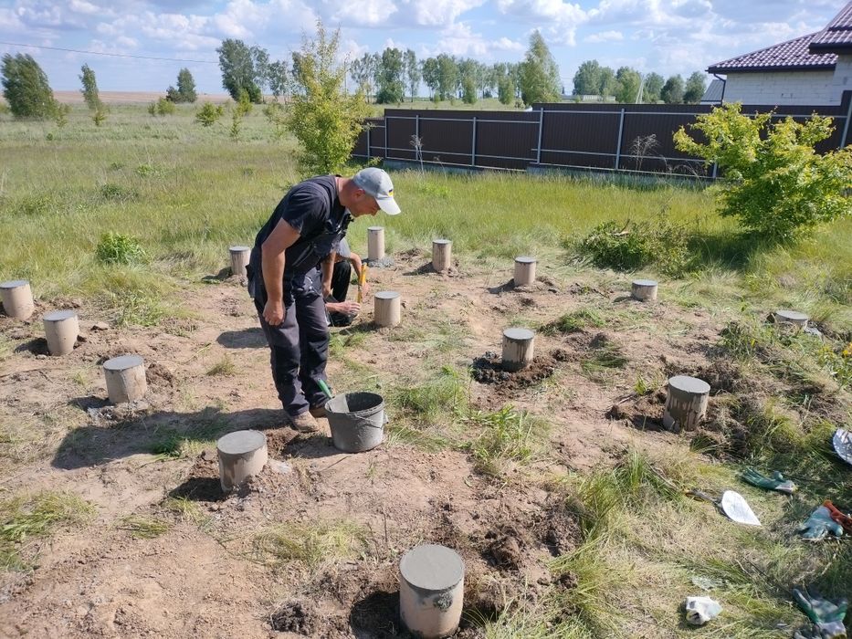 ПАЛІ / Сваи / Буро-заливні / Тисє / Фундаменти / Обв'язка / Бетон /