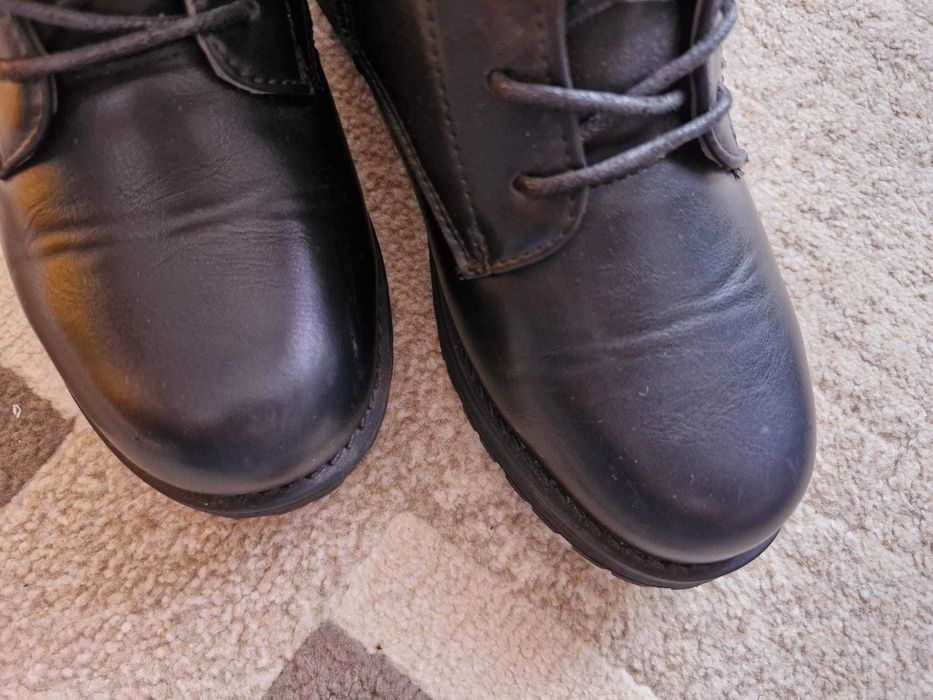 Botas menina Tam. 33 usadas