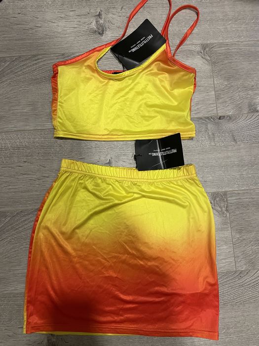 Костюм ( Майка+ юбка) plt prettylittlething