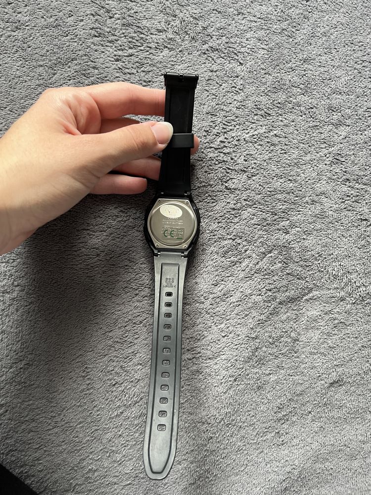 Czarny zegarek męski Casio AW 81-7