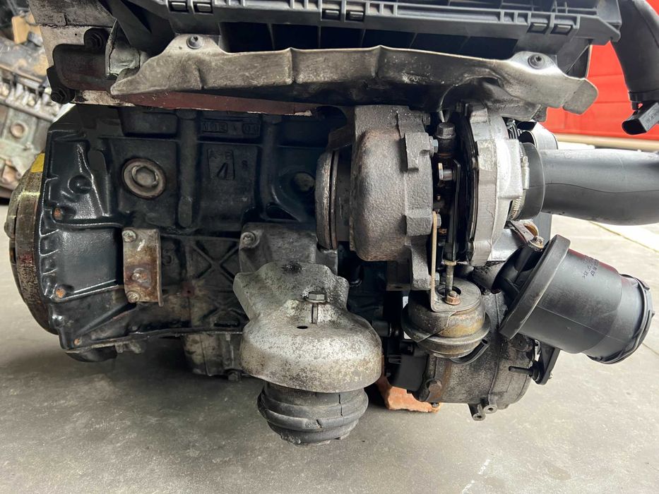 Двигун Мотор Mercedes Sprinter Vito W211 W210 W203 2.2 cdi OM611