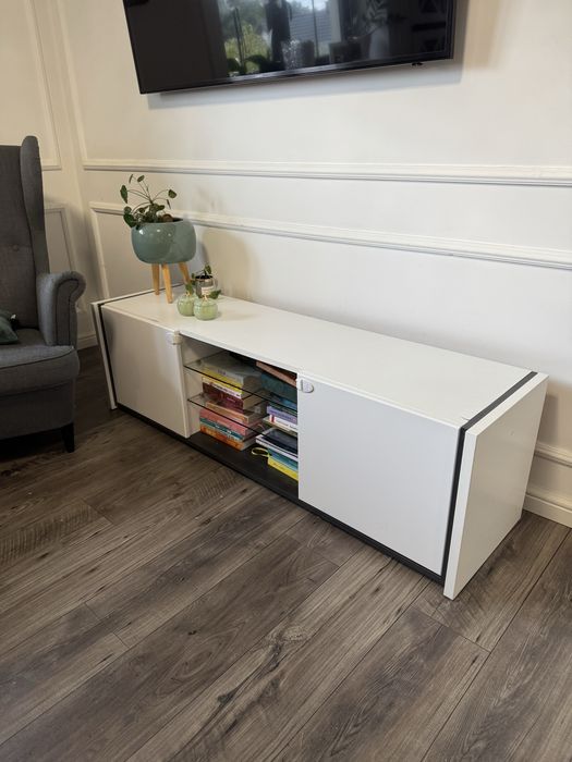 Półka szafka pod tv