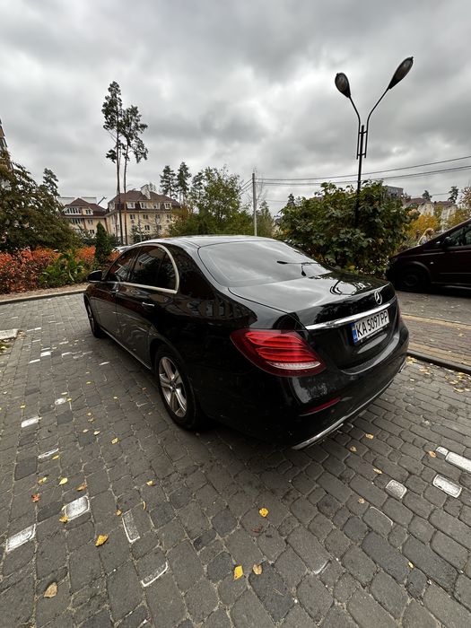 Оренда/аренда Mercedes-Benz E200 2018 рік