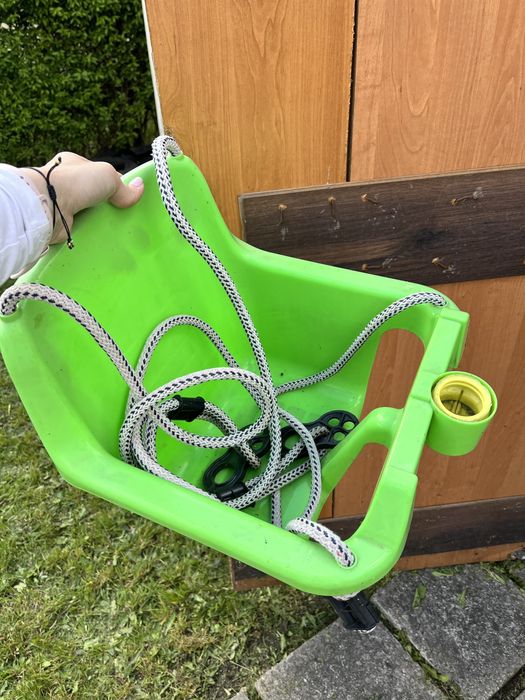Huśtawka ogrodowa plastikowa