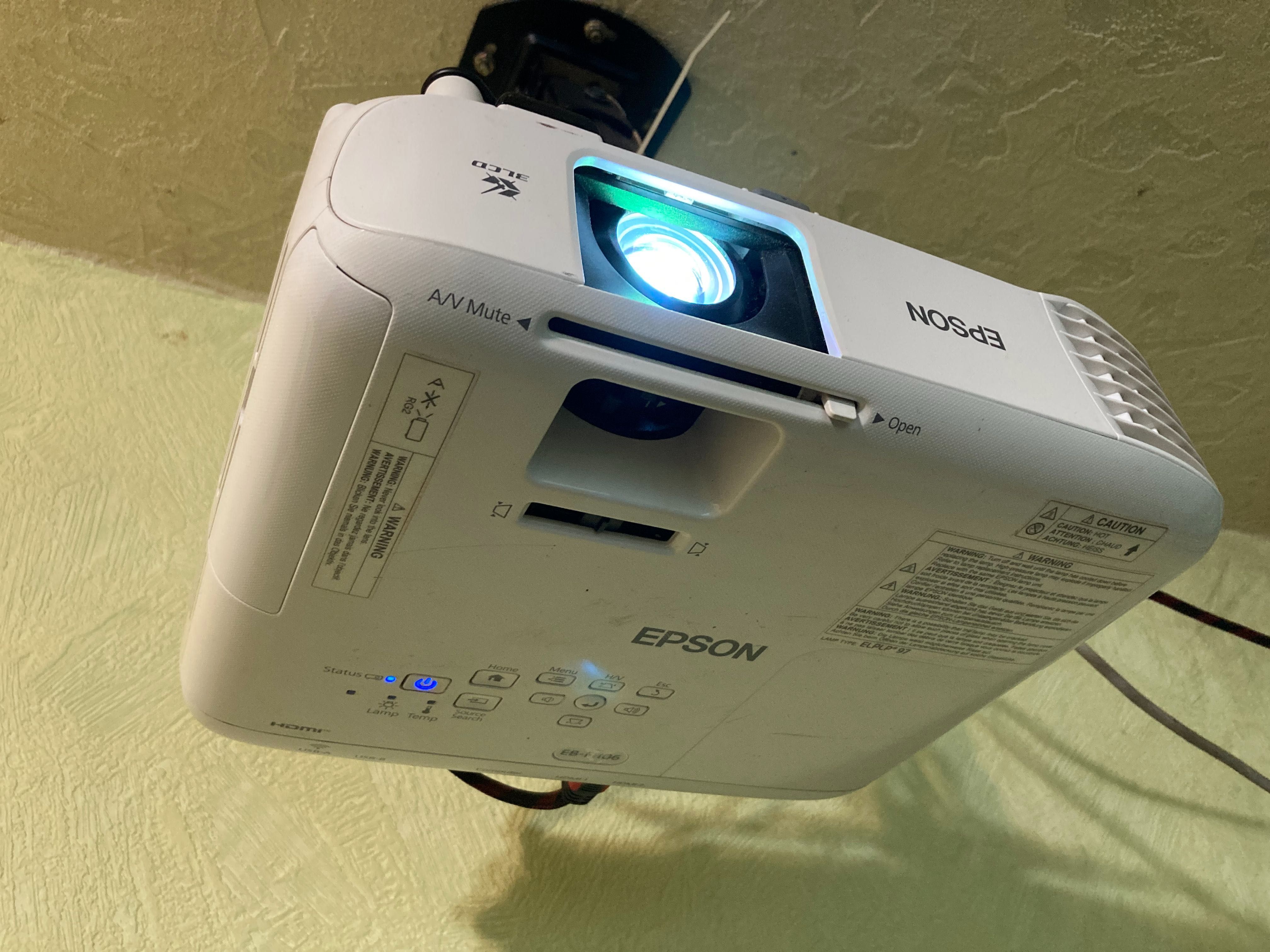 Проектор Epson EB-FH06 Full HD (1920x1080)