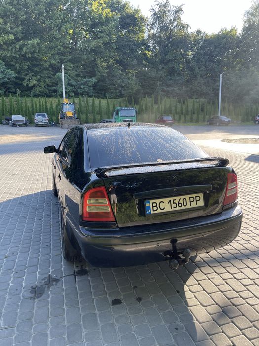 Продам шкоду Октавію тур кого цікавить дзвоніть пишіть домовимося даль