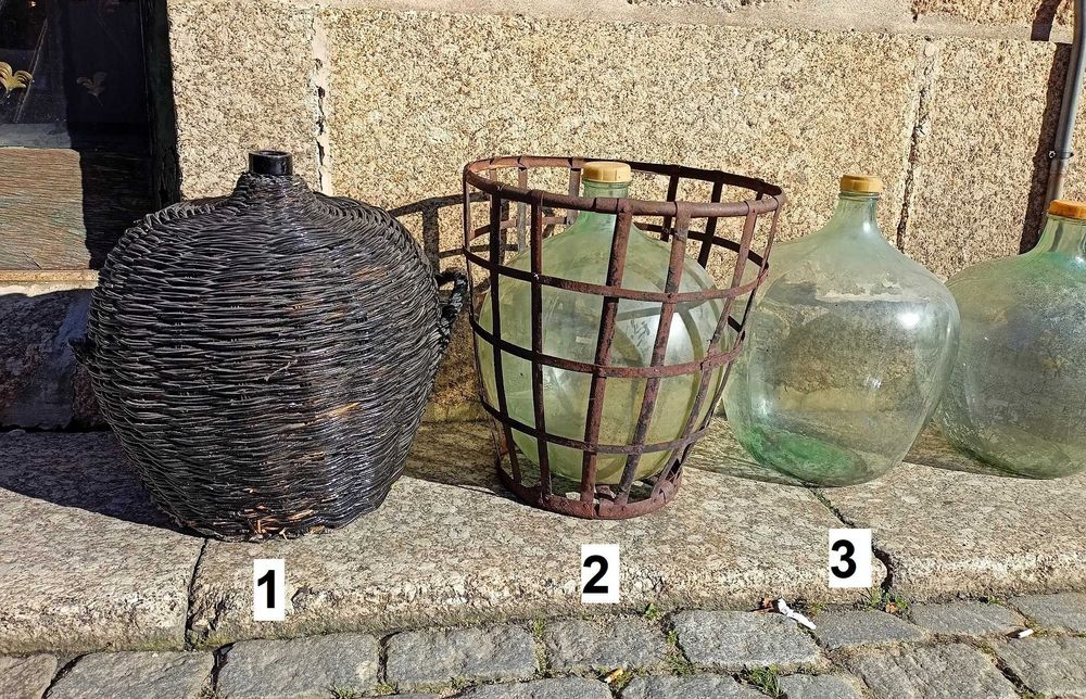 Garrafões de Vidro