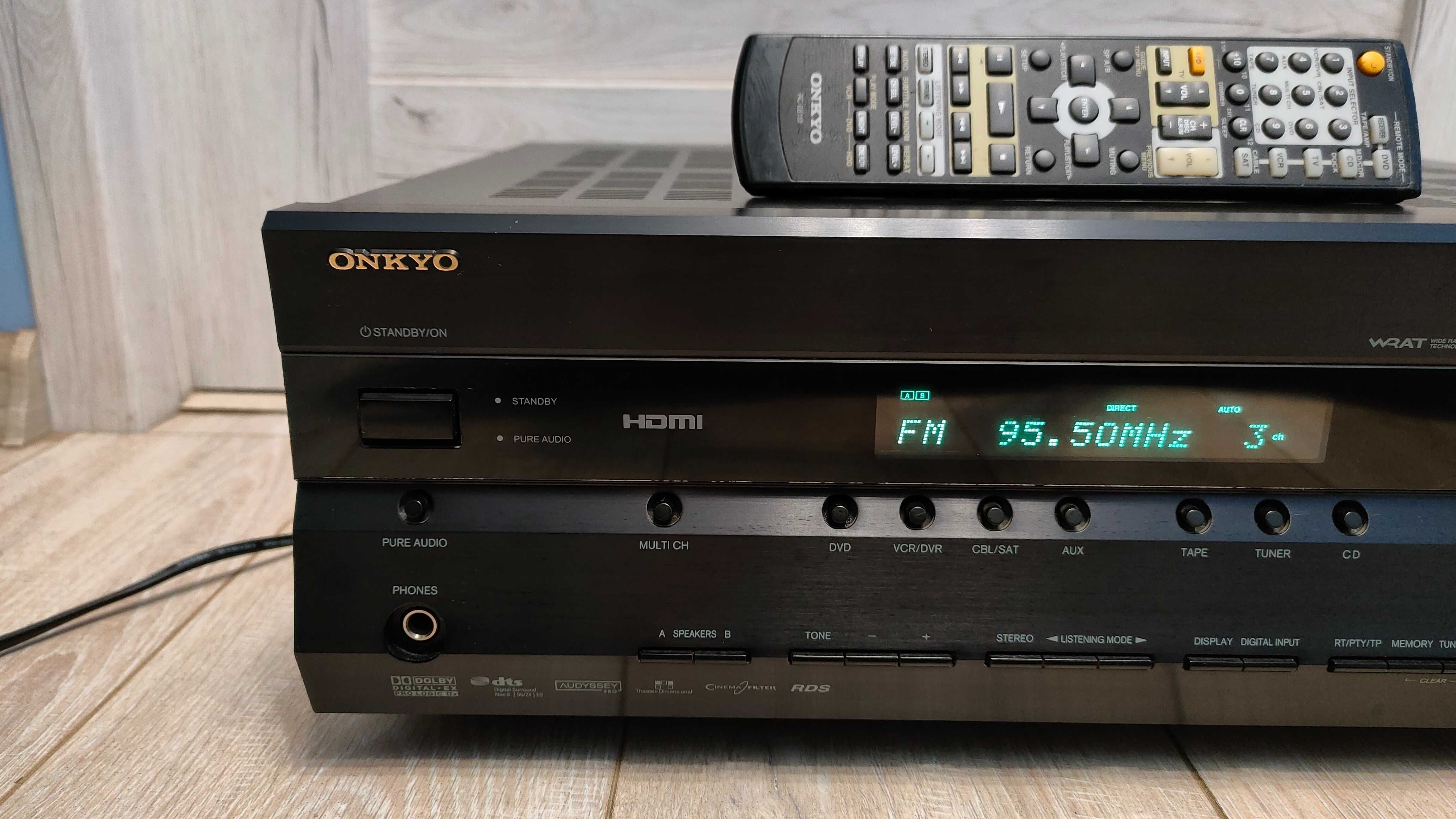 Amplituner Onkyo TX-SR505E + pilot