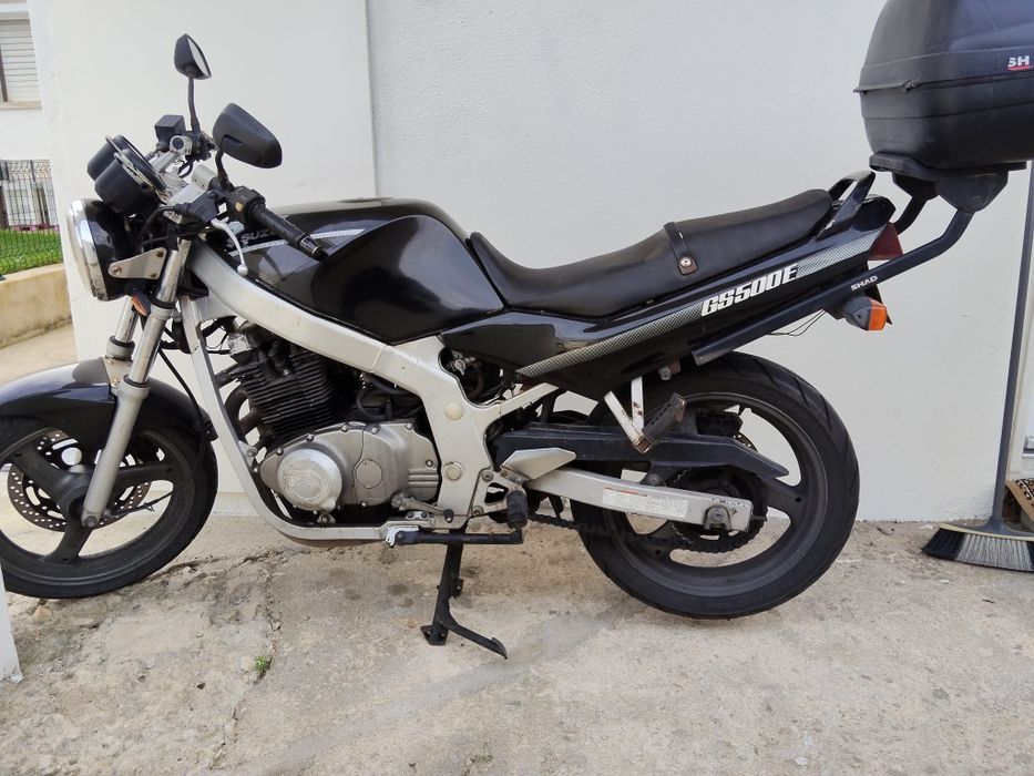 Suzuki GSE 500..