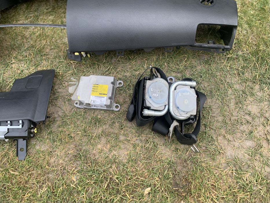 Комплект безпеки Toyota Avensis T25 , комплект безопасности